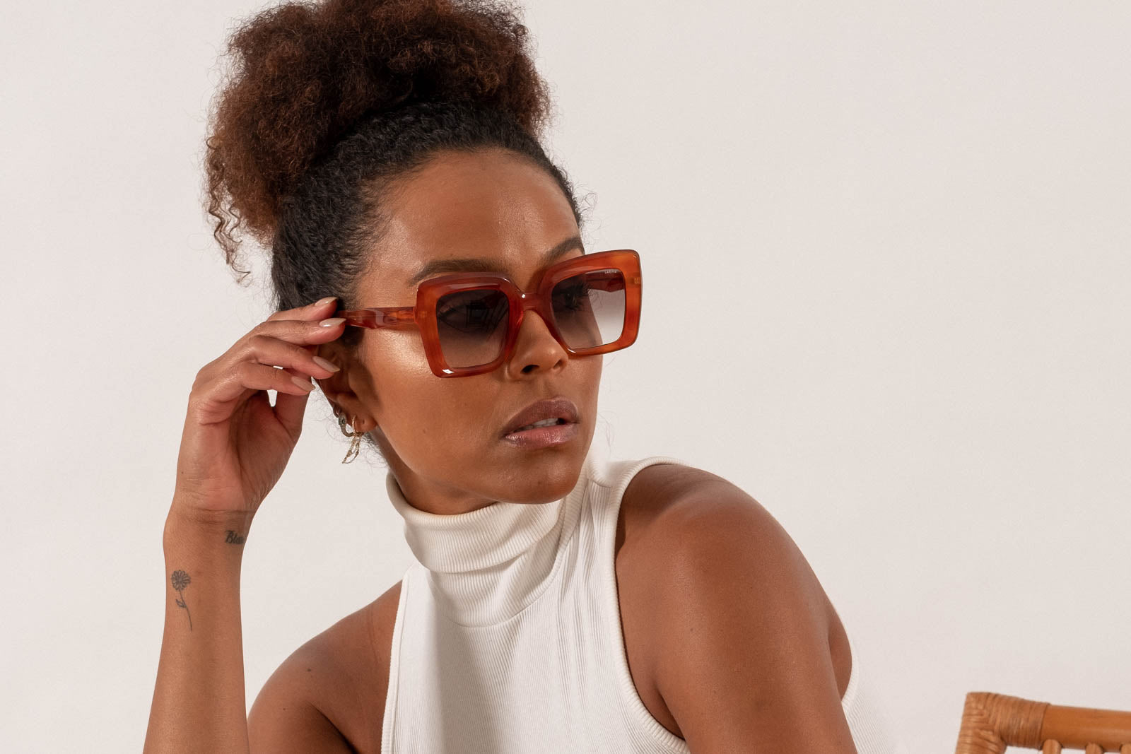 Lapima Teresa Tropical Caramel Sunglasses Model