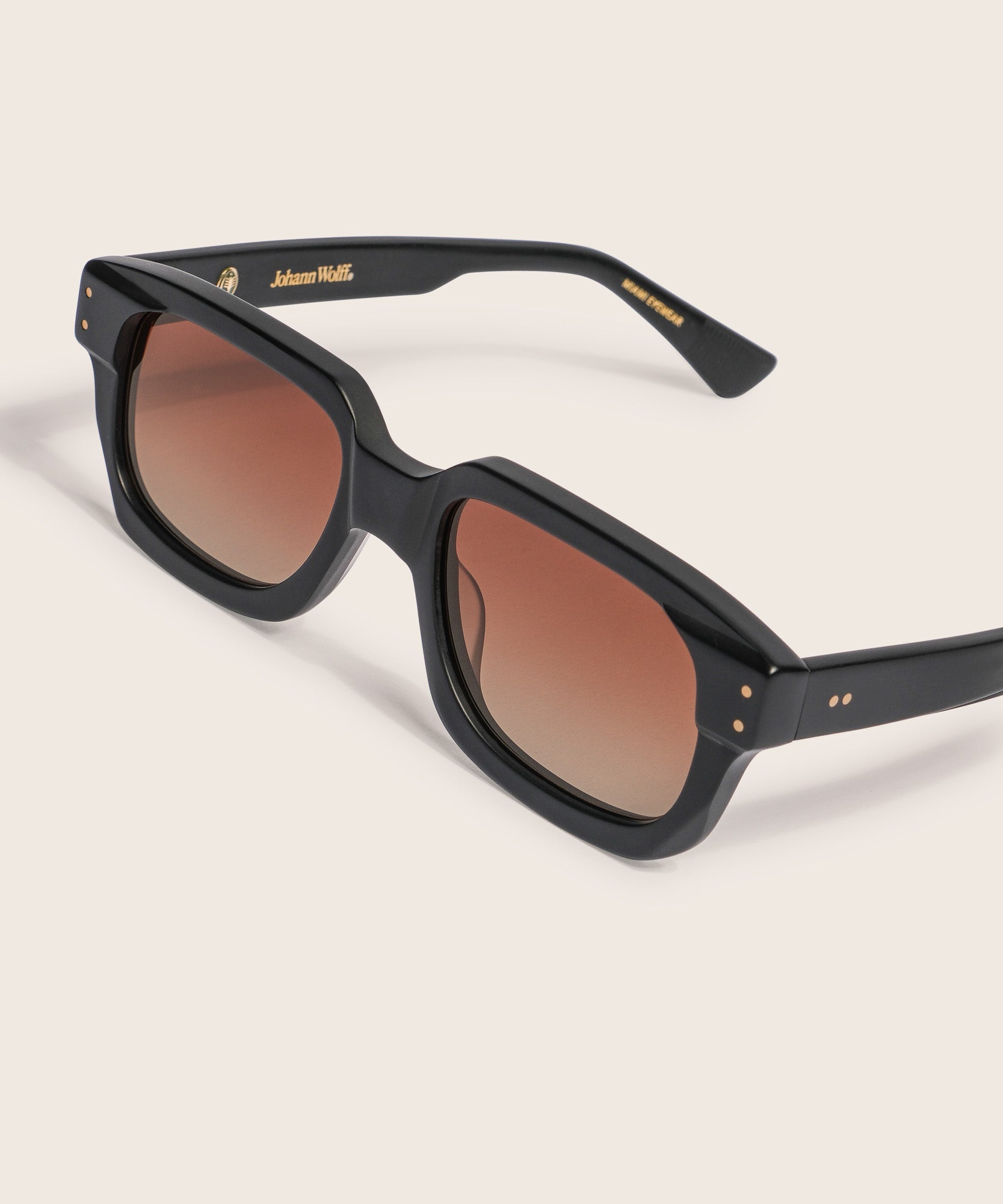 Johann Wolff Rindt Matte Black Brown Light #color_matte-black-brown-light