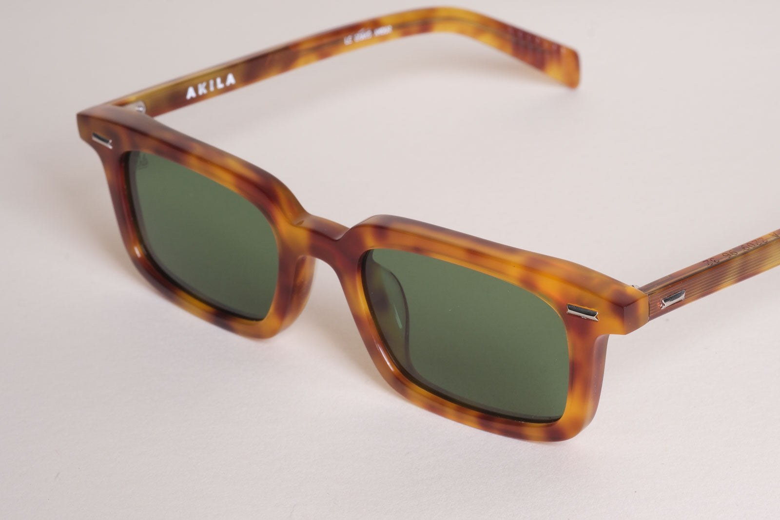 Akila big city yellow tortoise sunglasses