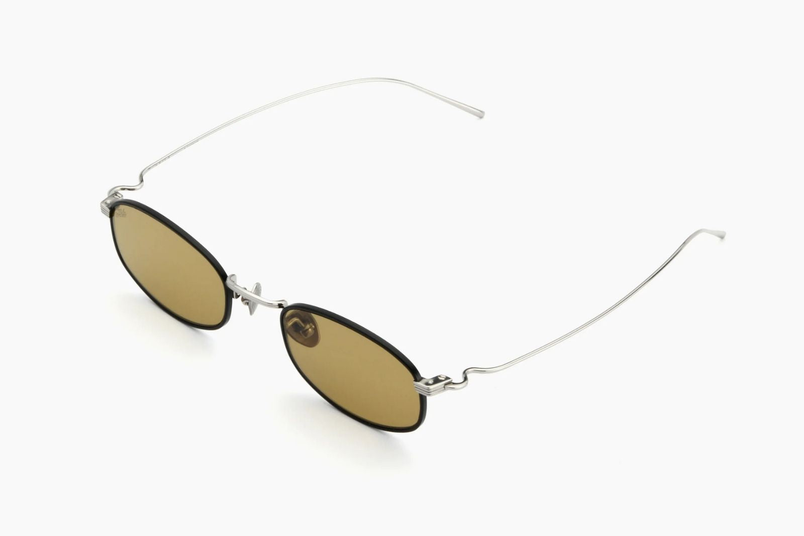 Akila | Icon in Silver & Black Sunglasses - twelvesixtynine