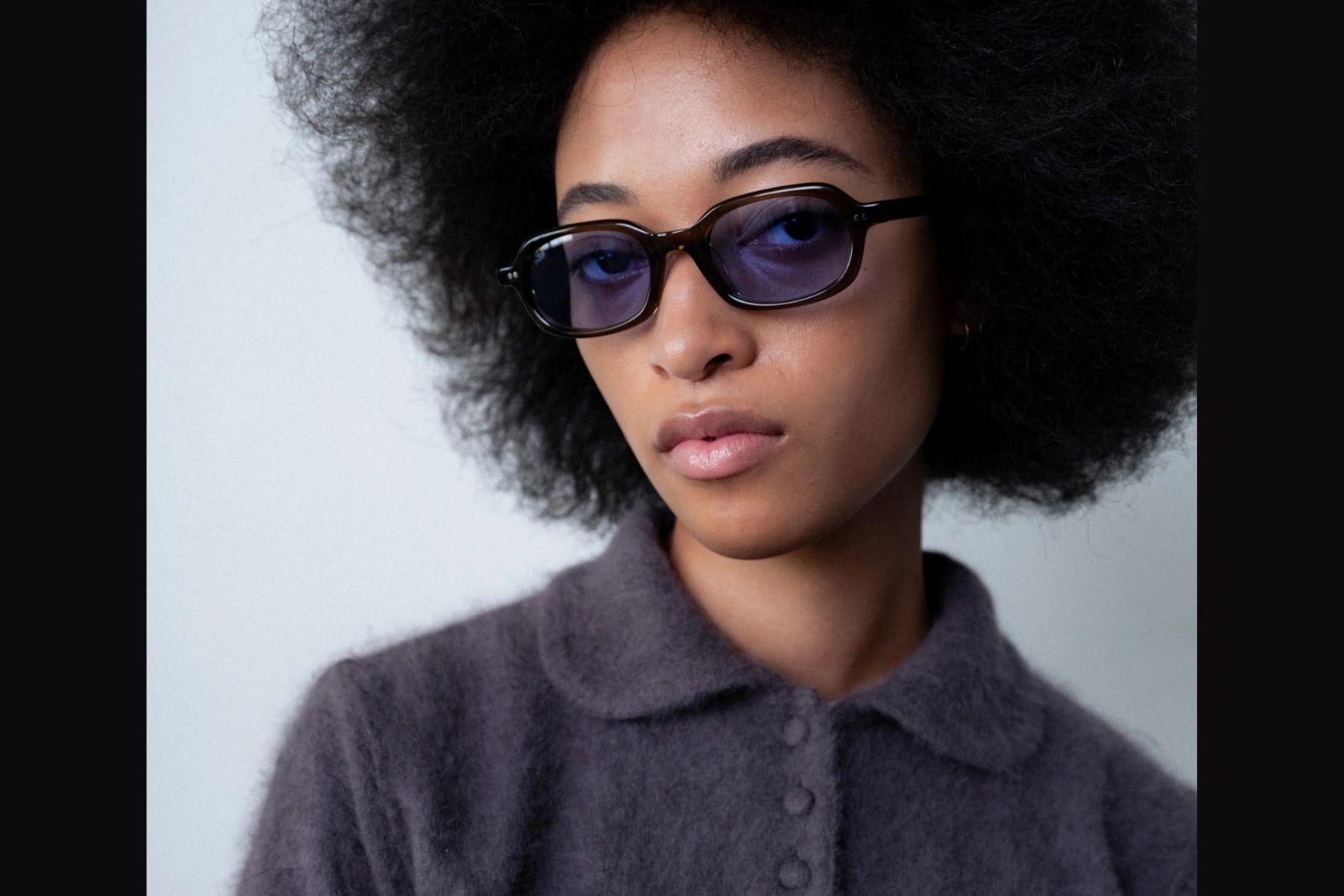Akila Psyche - Olive Green | Sky Blue Sunglasses on Model
