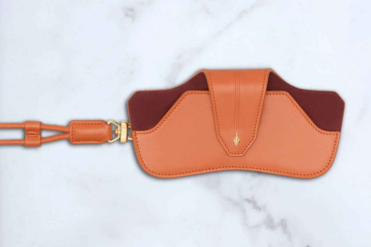 Jacques Marie Mage Hunter - Orange Case
