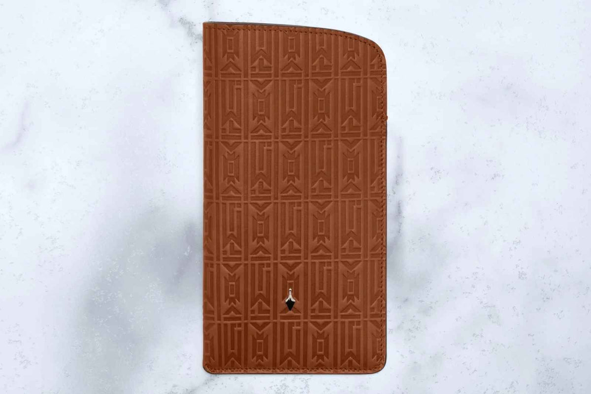 Jacques Marie Mage Monogram Édition: Circa Slip Case - Tan