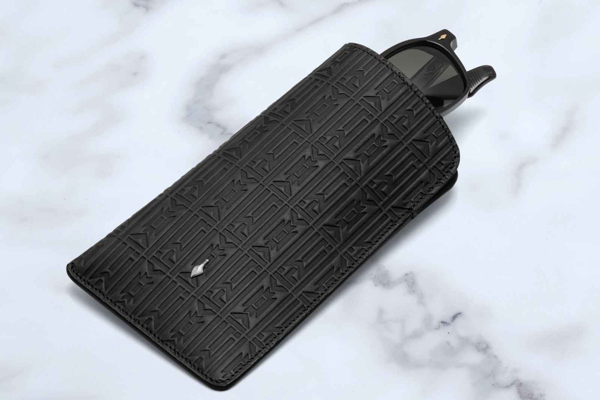 Jacques Marie Mage Monogram Édition: Circa Slip Case - Black