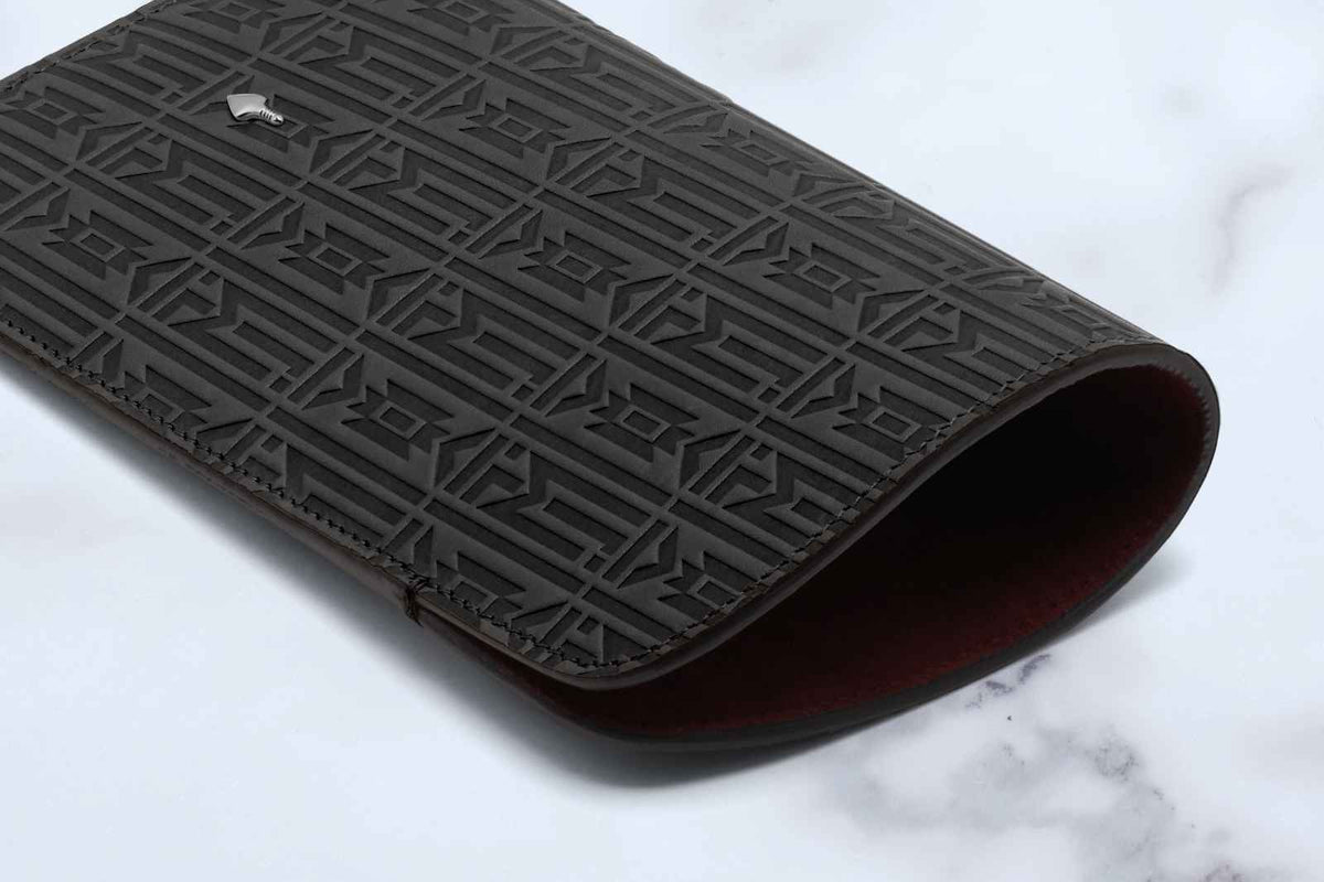 Jacques Marie Mage Monogram Édition: Circa Slip Case - Black