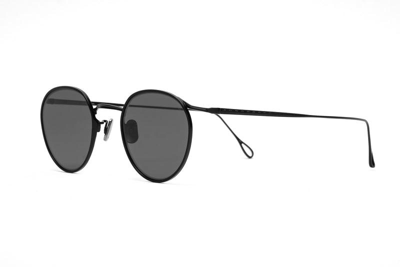 Eyevan 156(48) matte black sunglasses