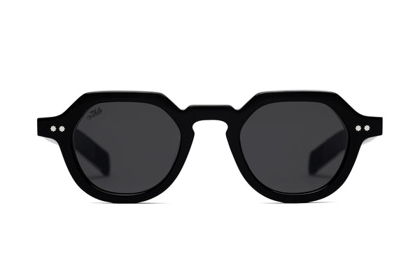 Akila Lola Black Sunglasses